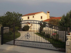 Apartment Ljilja